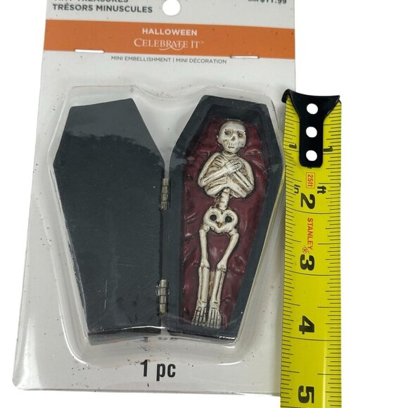 Halloween Skeletons Tombstones Miniatures Lot Celebrate It Tiny Treasures Decor - Picture 6 of 14